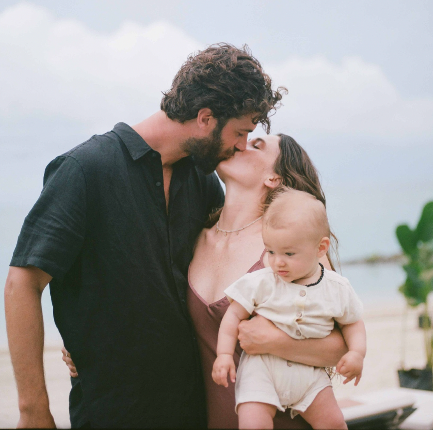 Austin Linen Onesie - 2 Colors